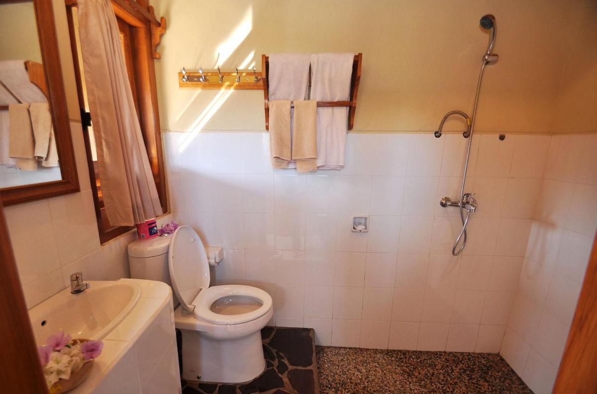 Meme Surung Guesthouse Munduk Exterior foto
