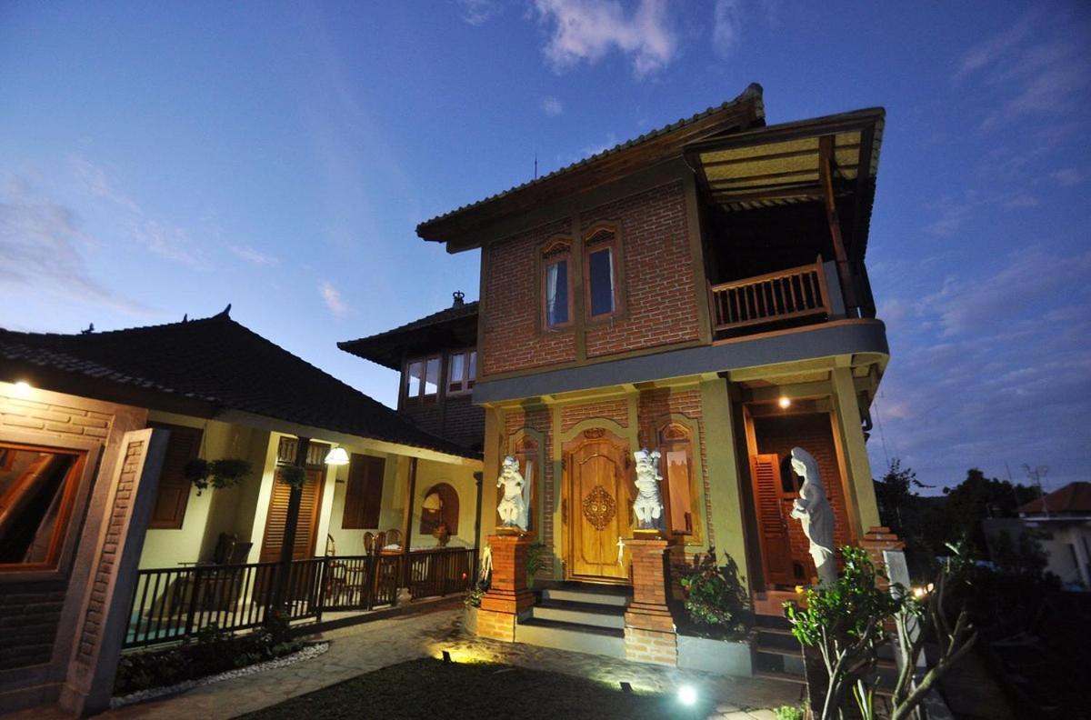 Meme Surung Guesthouse Munduk Exterior foto