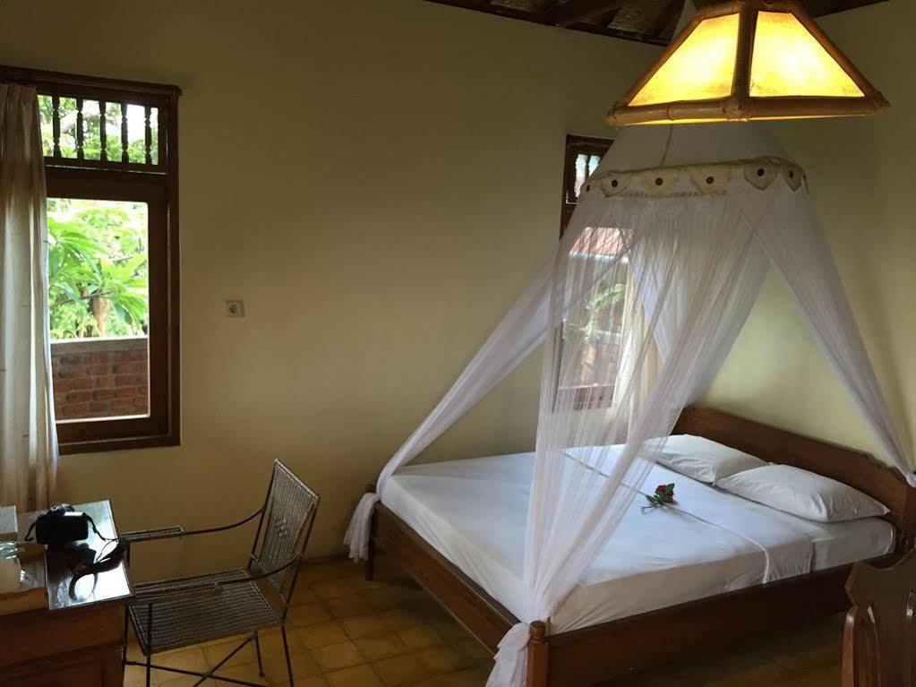 Meme Surung Guesthouse Munduk Exterior foto